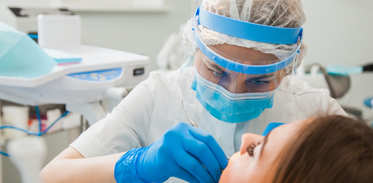 preventie tandarts controleert op caries
